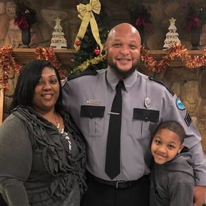 Meet your Posher, Emmanuel